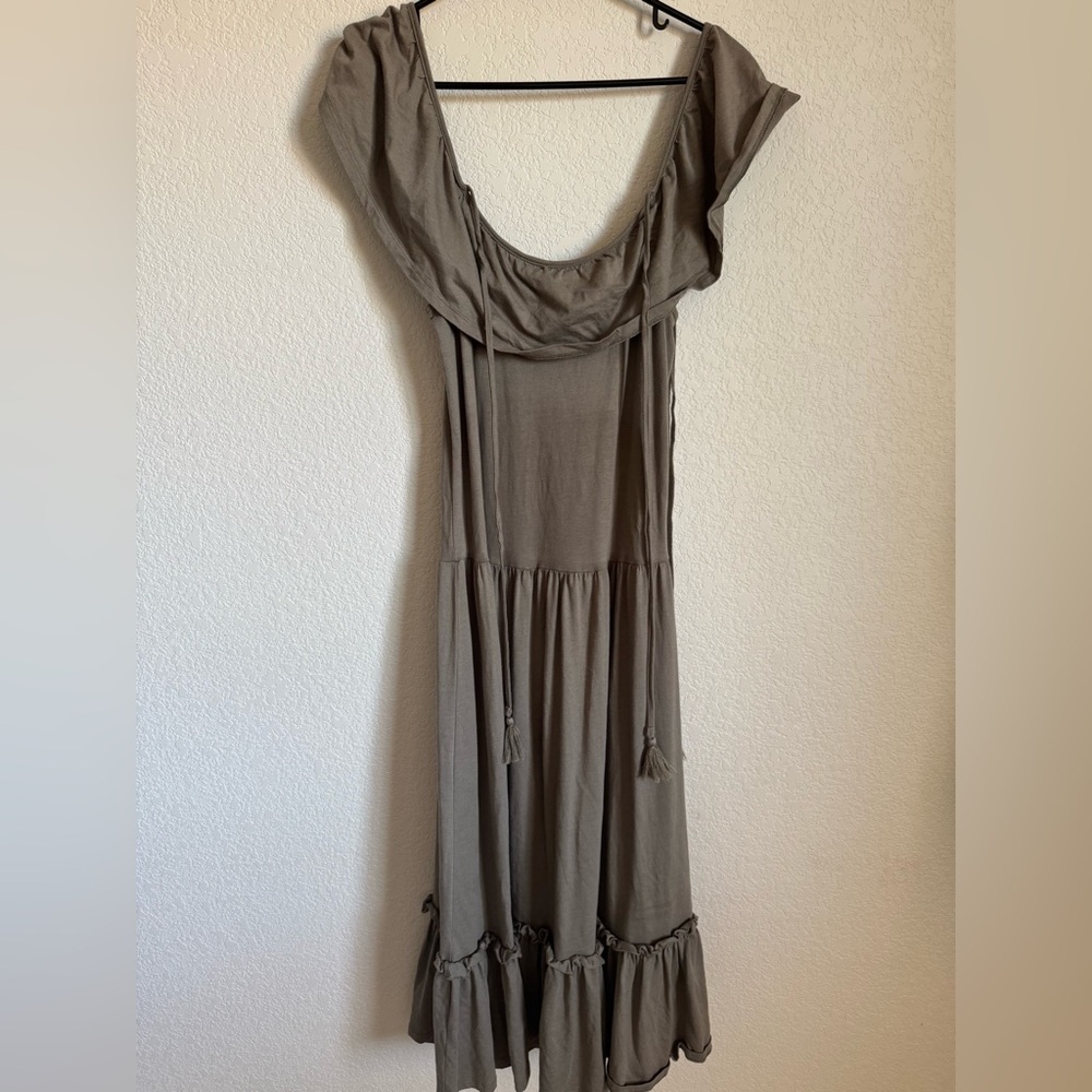 Rebecca Minkoff boho Cold Shoulder Ruffle Midi Dress Army Green size S - Picture 2 of 10